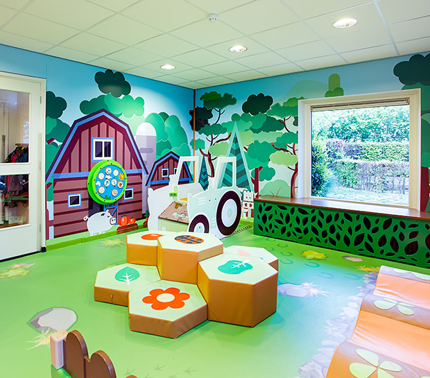 Meer beleving binnen uw kinderopvang met muurstickers