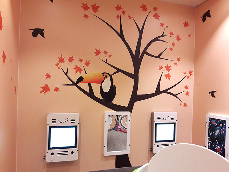 Verschillende wandspellen in Van der Valk hotel