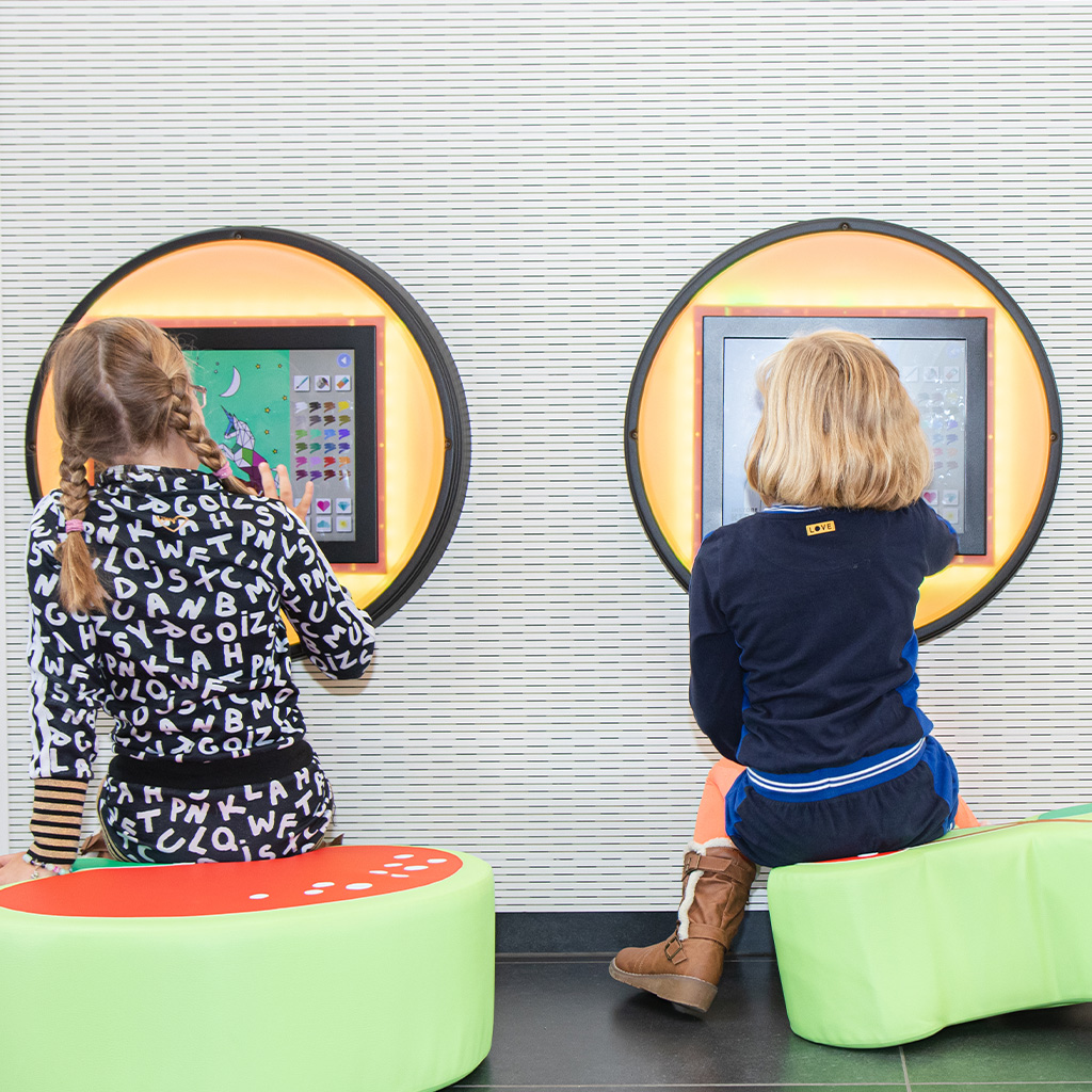 Op deze afbeelding staat een interactief speelsysteem Bubble playtouch led